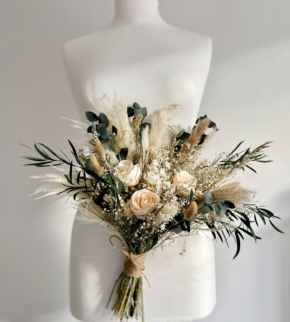 The Ultimate Guide to Top Trending Wedding Decorations - Desert Dreams Dried Flowers